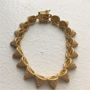 Eddie Borgo pave cone bracelet.